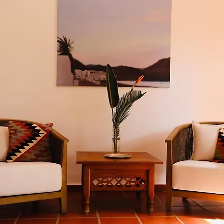 Casa Blanca *